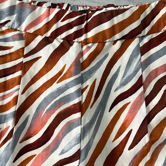 Ann Taylor   NWT   Wide leg pants  high waisted   Linen/Rayon  abstract   Size S - Picture 4 of 11